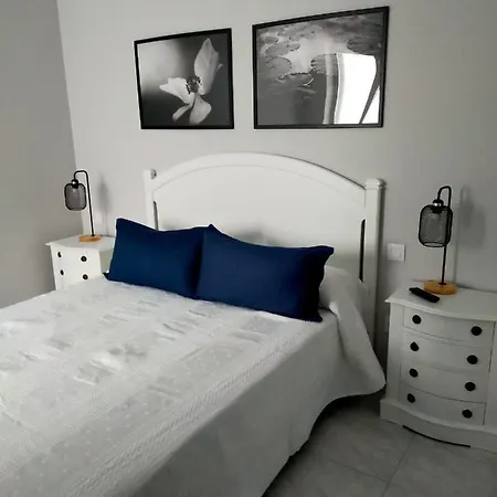 Homeforguest Amplio Apartamento En Triana Apartamento *